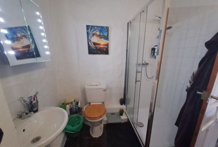 Image No.13-3 Bed Townhouse for sale