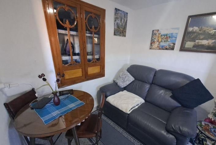 Image No.9-3 Bed Townhouse for sale