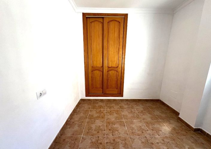 Image No.16-5 Bed Villa for sale