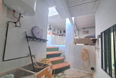 9e93738487aa8ab4508fa3640387c93768850