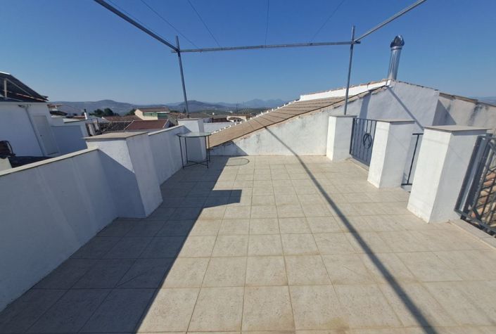 Image No.21-3 Bed Townhouse for sale