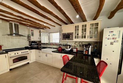 e6cf555987efbc1702e0a2ce4833397641739