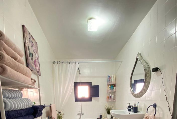 Image No.19-5 Bed Townhouse for sale