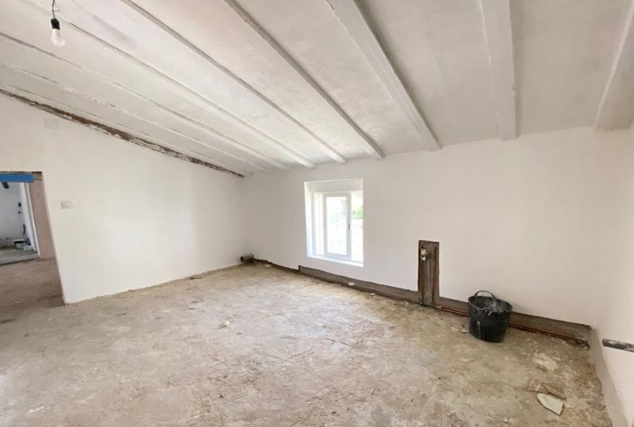 Image No.32-5 Bed Townhouse for sale