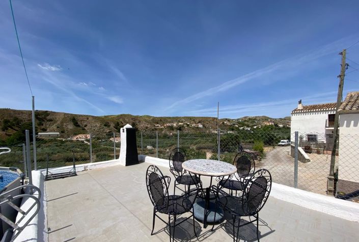 Image No.41-5 Bed Townhouse for sale