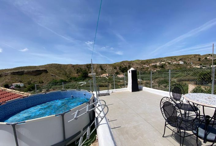 Image No.42-5 Bed Townhouse for sale