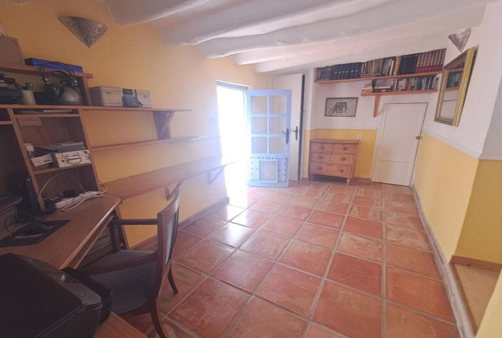 Image No.11-Maison de campagne de 4 chambres à vendre à Iznájar