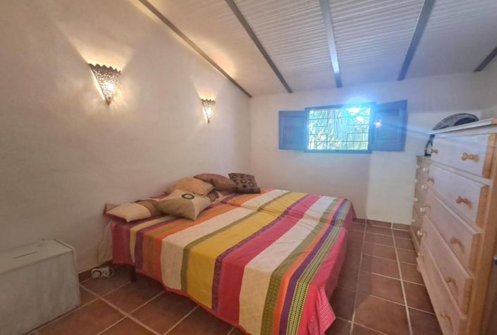 Image No.15-Maison de campagne de 4 chambres à vendre à Iznájar