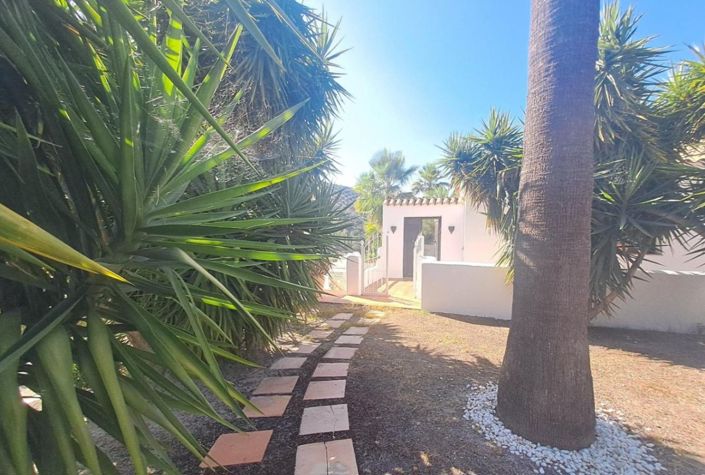 Image No.23-Maison de campagne de 4 chambres à vendre à Iznájar