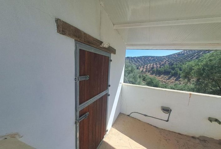 Image No.38-Maison de campagne de 4 chambres à vendre à Iznájar