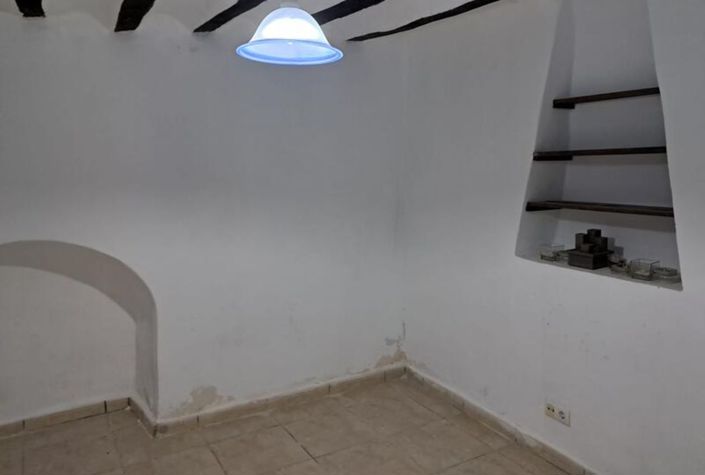 Image No.12-3 Bed Townhouse for sale