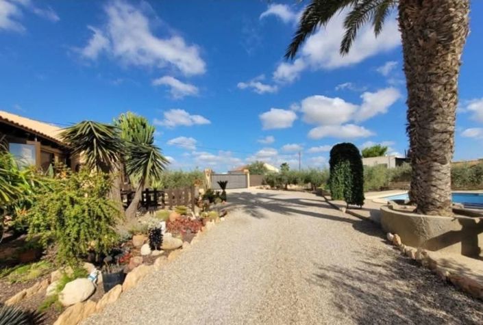 Image No.12-3 Bed Country House for sale