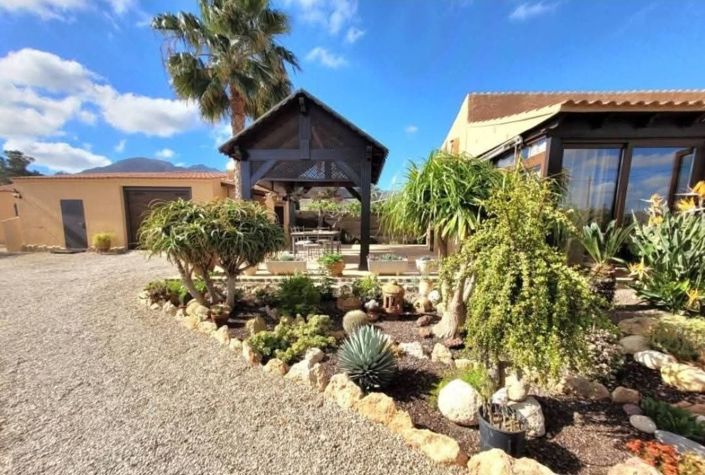 Image No.13-3 Bed Country House for sale