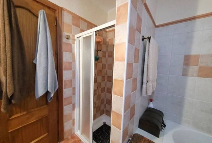 Image No.28-3 Bed Country House for sale