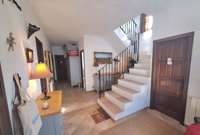 Image No.14-Maison de campagne de 7 chambres à vendre à Iznájar