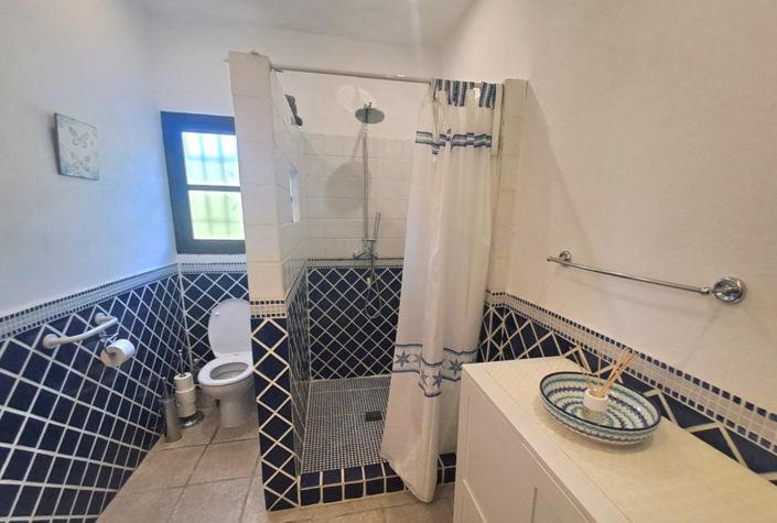 Image No.20-Maison de campagne de 7 chambres à vendre à Iznájar