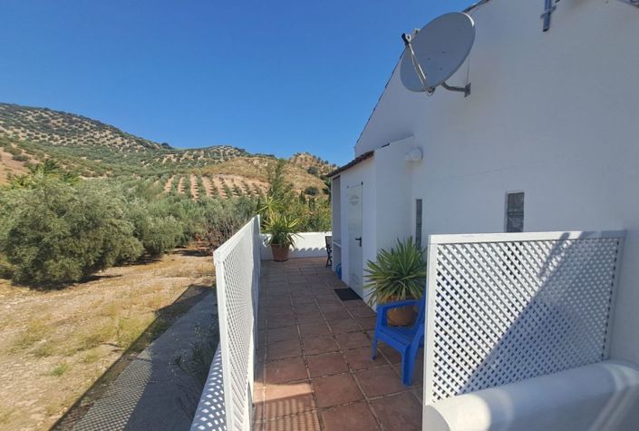 Image No.25-Maison de campagne de 7 chambres à vendre à Iznájar