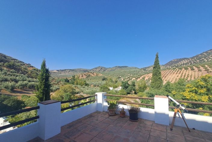 Image No.6-Maison de campagne de 7 chambres à vendre à Iznájar