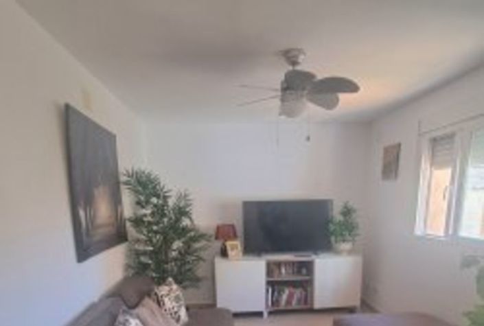 Image No.17-4 Bed Townhouse for sale