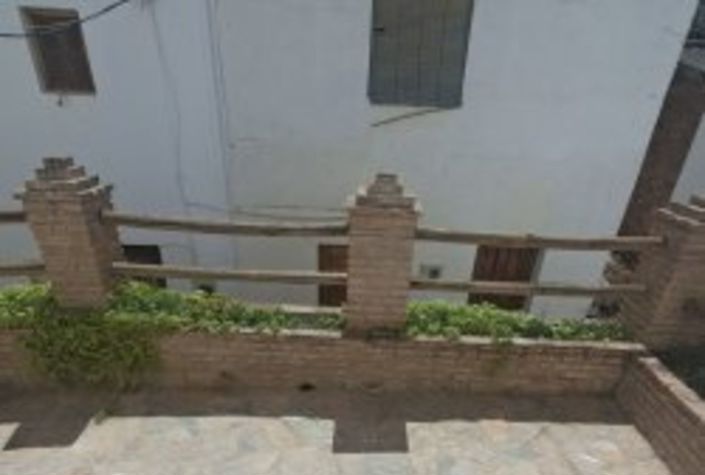 Image No.19-4 Bed Townhouse for sale