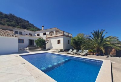 12300c426e92c6364257a8f0fc816c6320602