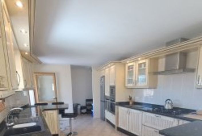 Image No.13-Villa / Détaché de 6 chambres à vendre à Iznájar