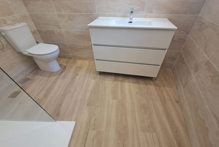 Image No.20-Villa / Détaché de 6 chambres à vendre à Iznájar