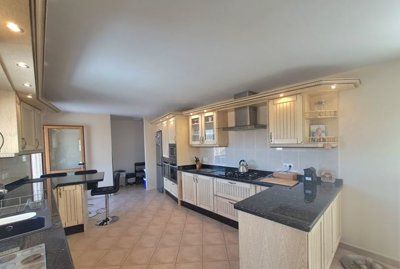 12300c426e92c6364257a8f0fc816c6399669