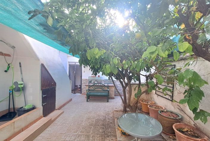 Image No.4-5 Bed Townhouse for sale