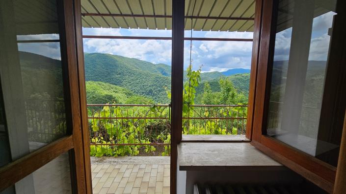 Image No.3-5 Bed Farmhouse for sale