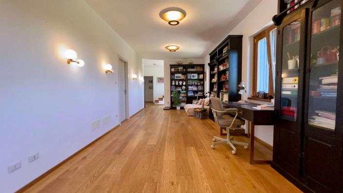 Image No.18-5 Bed House/Villa for sale