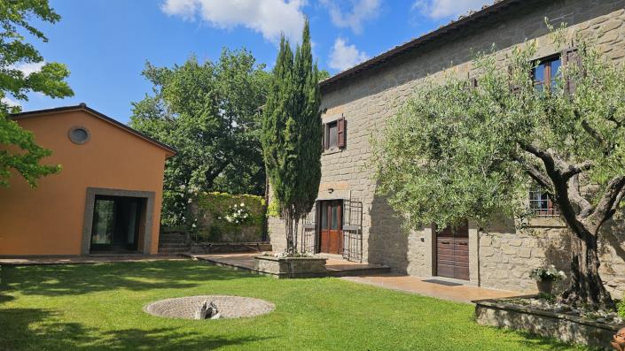 Image No.2-Ferme de 4 chambres à vendre à Viterbo
