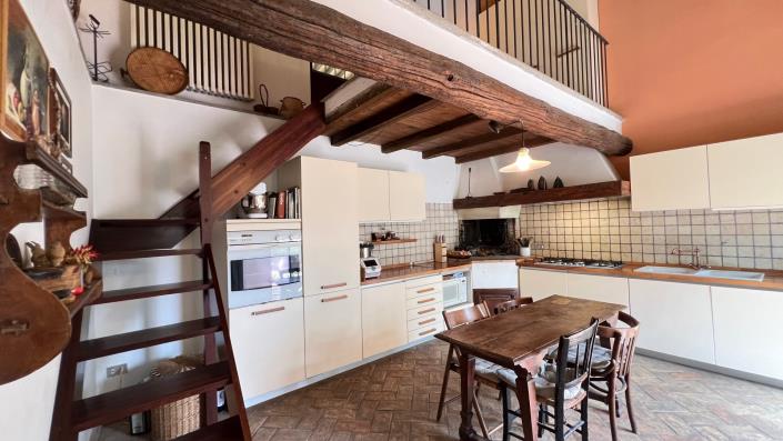 Image No.7-Ferme de 4 chambres à vendre à Viterbo