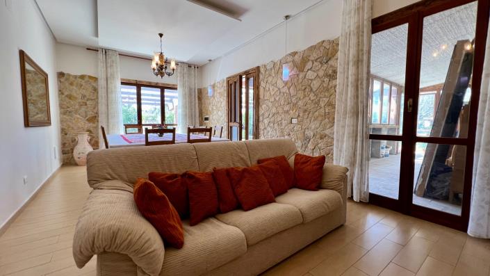 Image No.6-Maison de 6 chambres à vendre à Latina