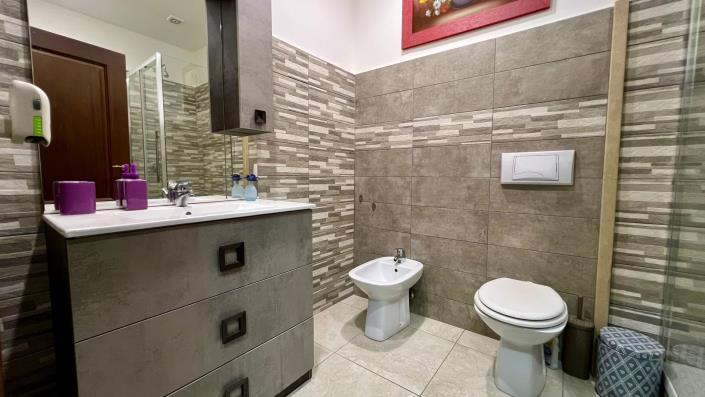 Image No.17-Maison de 6 chambres à vendre à Latina