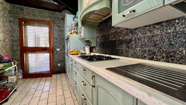 Image No.22-Maison de 6 chambres à vendre à Latina