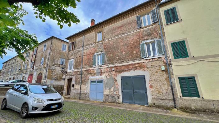 Image No.2-Maison de village de 3 chambres à vendre à Farnese