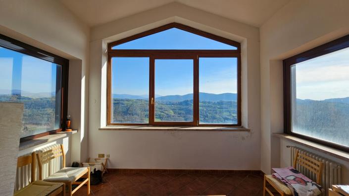 Image No.9-Maison de campagne de 3 chambres à vendre à Rieti