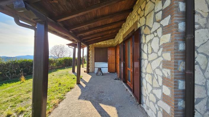 Image No.18-Maison de campagne de 3 chambres à vendre à Rieti