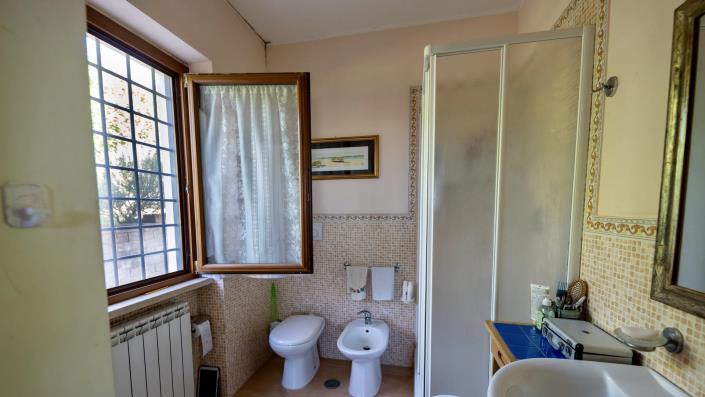 Image No.12-Maison de 3 chambres à vendre à Rieti