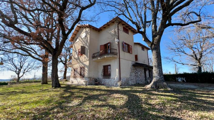 Image No.5-8 Bed Mansion for sale