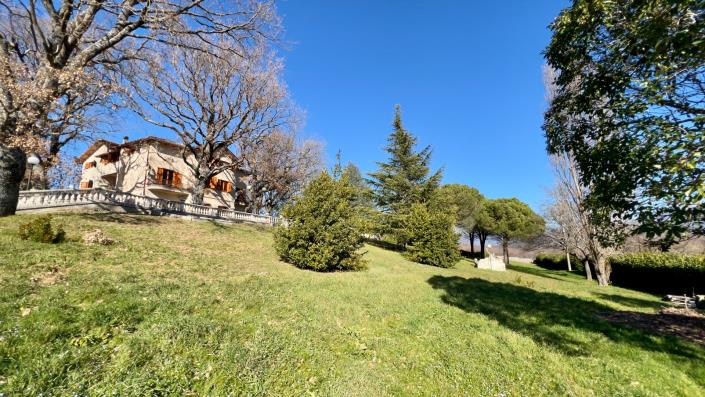 Image No.9-8 Bed Mansion for sale