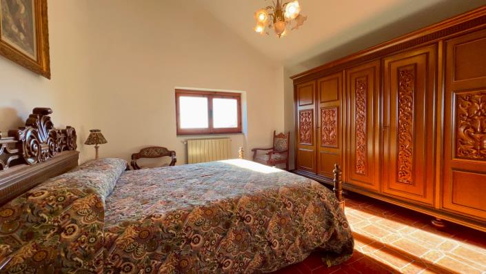 Image No.29-8 Bed Mansion for sale