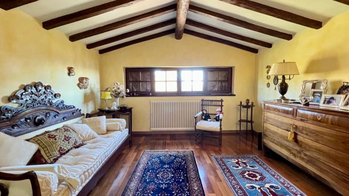 Image No.8-Villa de 6 chambres à vendre à Ronciglione