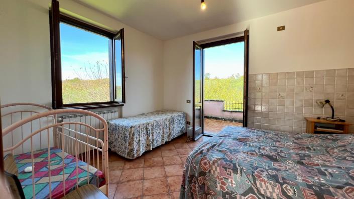 Image No.15-Maison de campagne de 4 chambres à vendre à Capranica