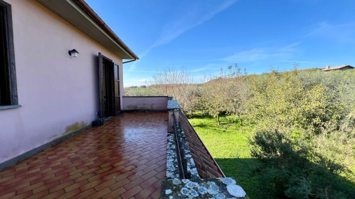 Image No.16-Maison de campagne de 4 chambres à vendre à Capranica