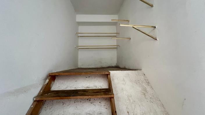 Image No.25-5 Bed Apartment for sale