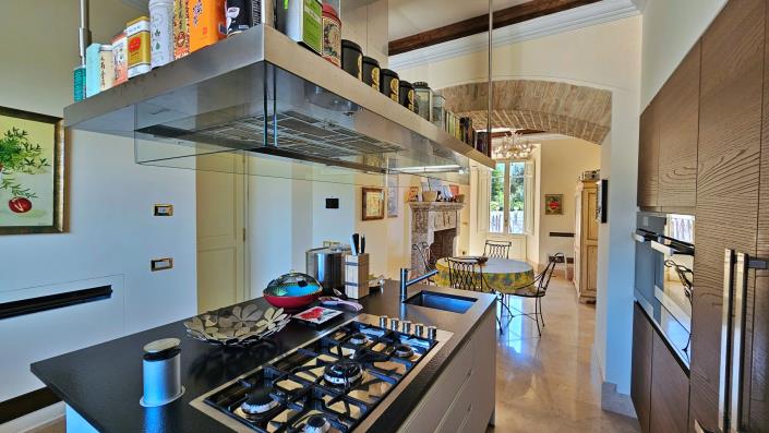 Image No.15-5 Bed Mansion for sale