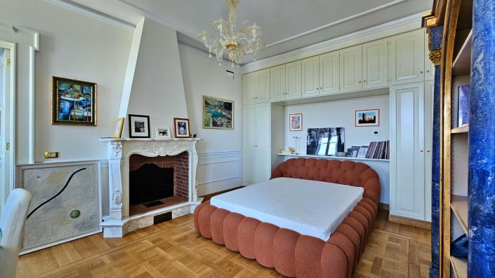 Image No.27-5 Bed Mansion for sale