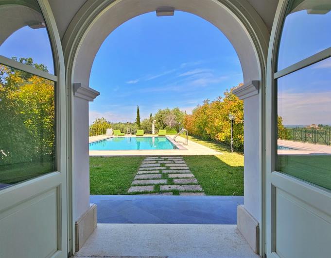 Image No.36-5 Bed Mansion for sale